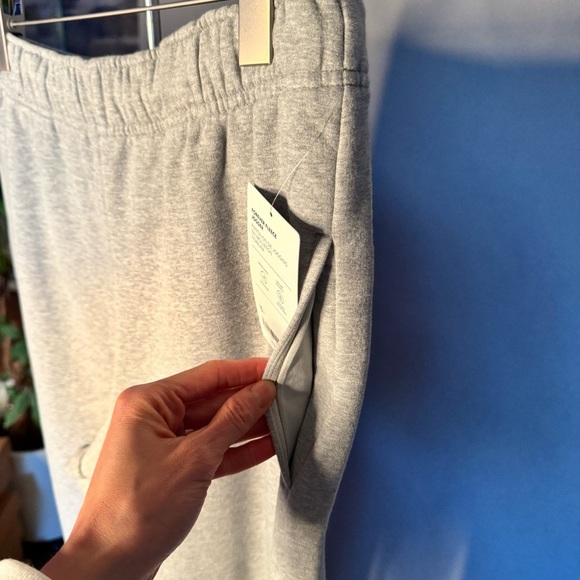 NWT ATHLETA • Women's Forever Fleece Jogger Pants Sweats • Grey Heather • Small - Picture 6 of 16